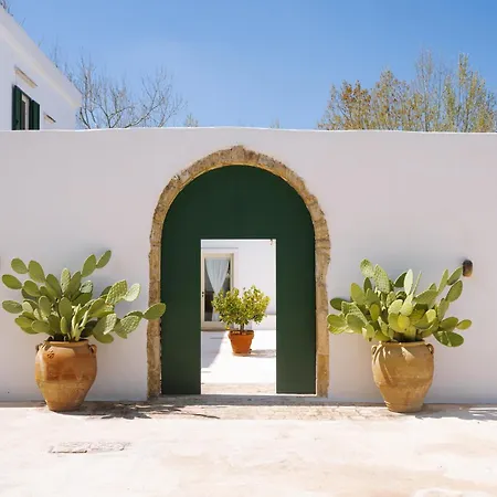 Bed & Breakfast Masseria San Michele 4*