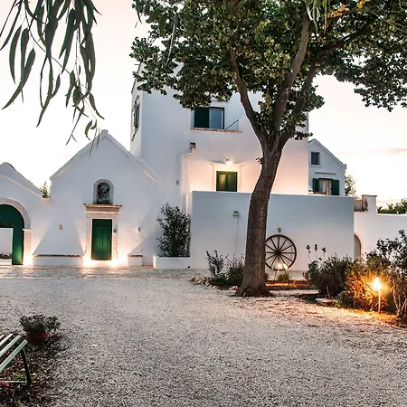 Bed & Breakfast Masseria San Michele 4*
